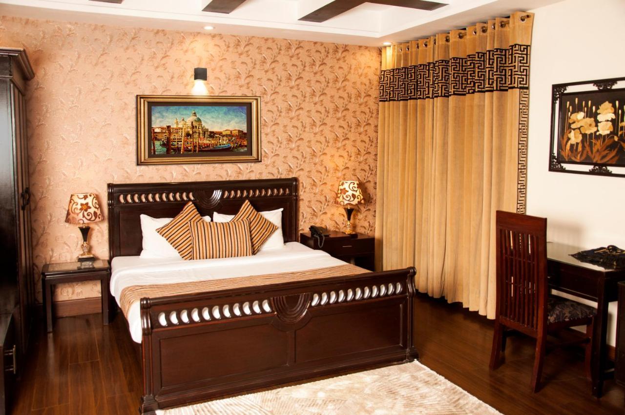Royal Elegance Hotel Лахор Экстерьер фото
