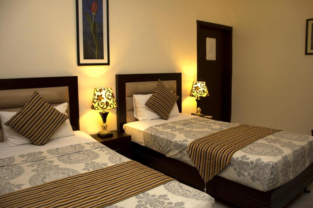 Royal Elegance Hotel Лахор Экстерьер фото